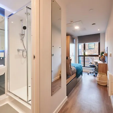 Modern Ensuite Bedrooms With Shared Kitchen At York House In Nottingham For Students Only Exterior photo