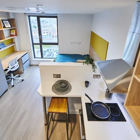Modern Ensuite Bedrooms With Shared Kitchen At York House In Nottingham For Students Only Exterior photo