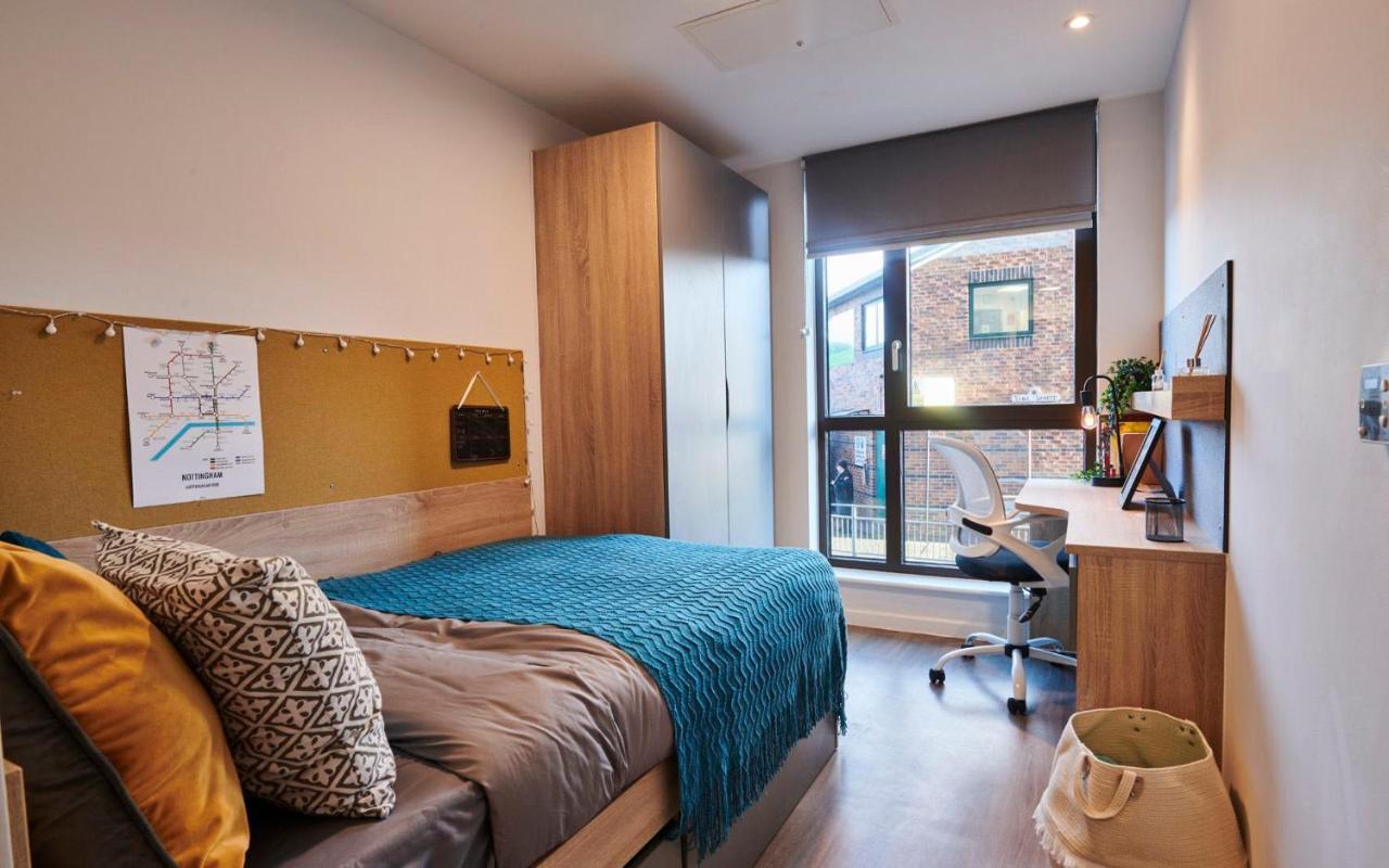 Modern Ensuite Bedrooms With Shared Kitchen At York House In For Students Only