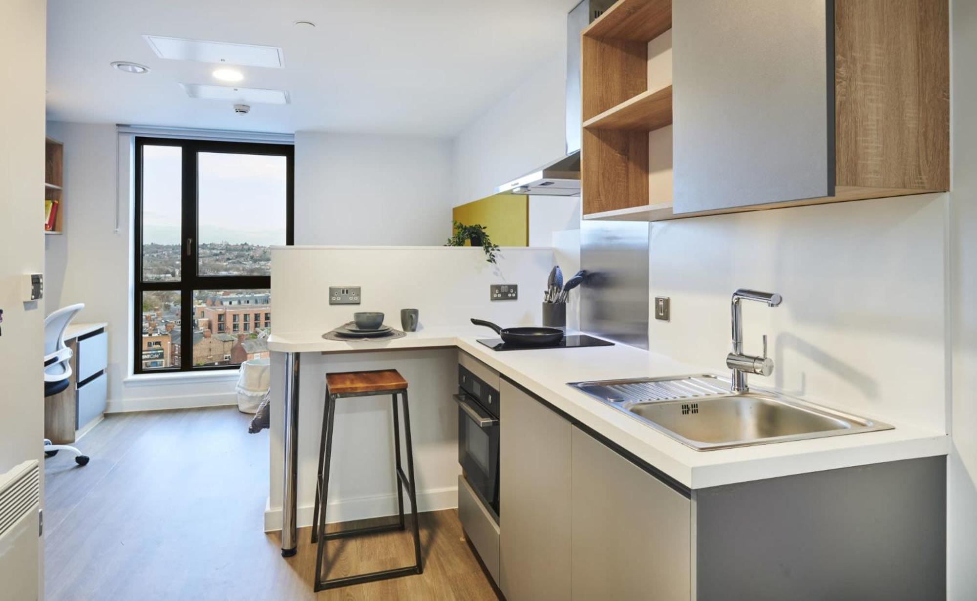 Modern Ensuite Bedrooms With Shared Kitchen At York House In For Students Only *
