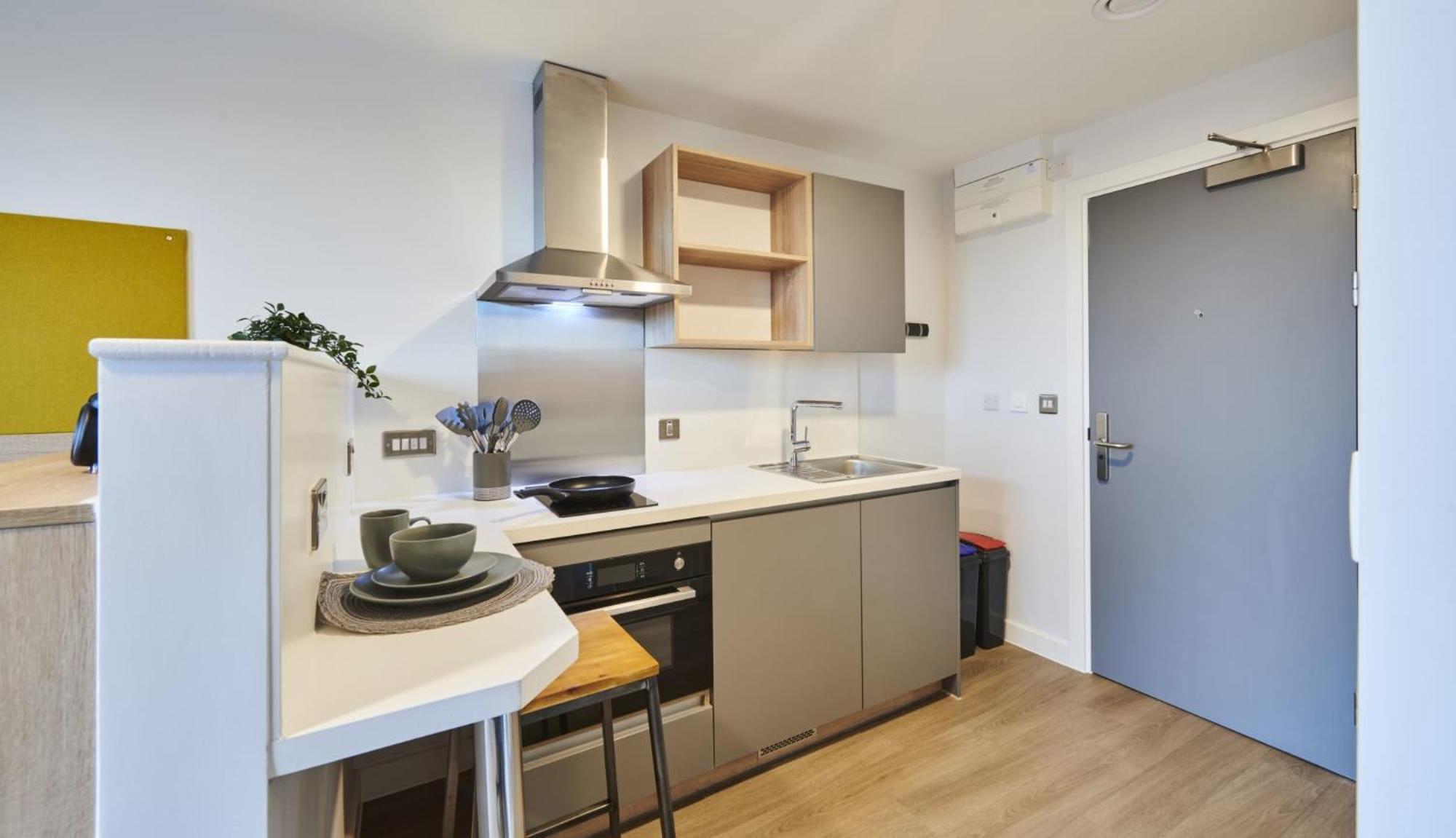 Modern Ensuite Bedrooms With Shared Kitchen At York House In For Students Only